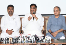 खाद्य मंत्री श्री दयालदास बघेल ने वलौदाबाजार घटना के संबंध में ली प्रेसवार्ता