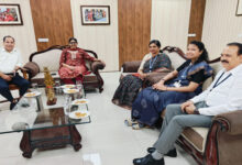 मुख्य निर्वाचन पदाधिकारी श्रीमती रीना बाबासाहेब कंगाले से भारत निर्वाचन आयोग द्वारा नियुक्त प्रेक्षकों ने की मुलाकात