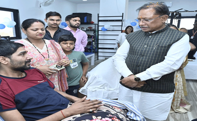 मुख्यमंत्री श्री विष्णु देव साय ने न्यूरो स्पाइन रिहैबिलिटेशन सेंटर का किया शुभारंभ मुख्यमंत्री श्री विष्णु देव साय ने न्यूरो स्पाइन रिहैबिलिटेशन सेंटर का किया शुभारंभ