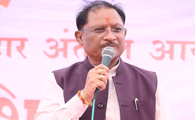 हम आपके सेवक है और आप अपनी समस्याओं को जरूर बताएं: मुख्यमंत्री हम आपके सेवक है और आप अपनी समस्याओं को जरूर बताएं: मुख्यमंत्री