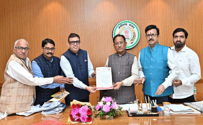 मुख्यमंत्री से CAIT प्रतिनिधियों की सौजन्य मुलाकात, स्वदेशी संकल्प यात्रा में शामिल होने का दिया आमंत्रण मुख्यमंत्री से CAIT प्रतिनिधियों की सौजन्य मुलाकात, स्वदेशी संकल्प यात्रा में शामिल होने का दिया आमंत्रण